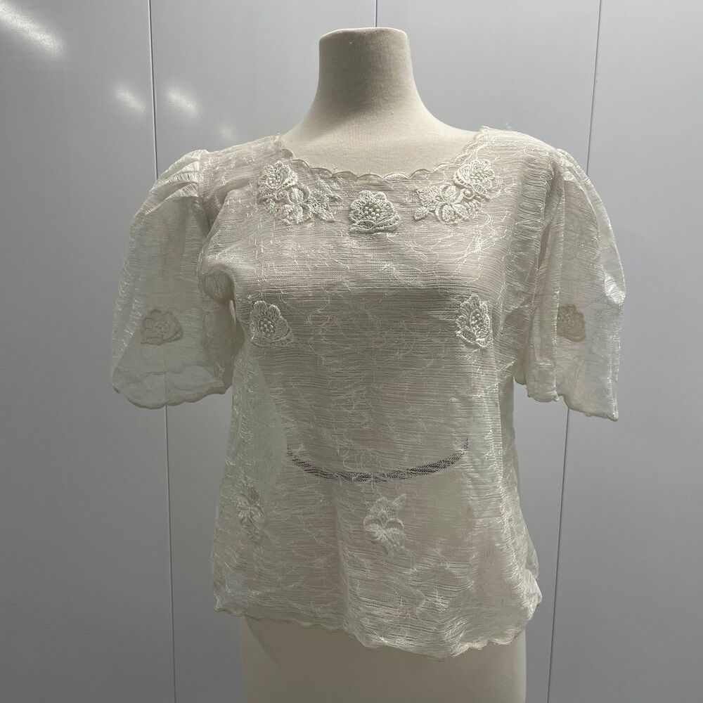 Vintage Lightweight Short Sleeve Shirt, cottage core, cream colored, large top